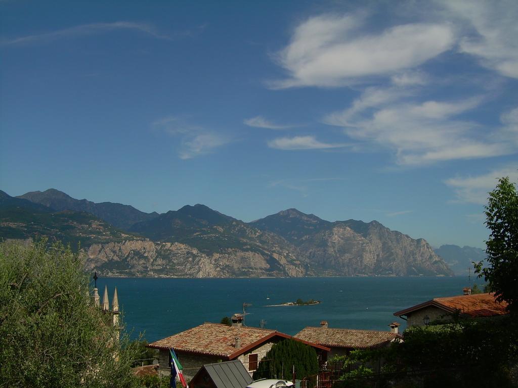 Apartament Casa Mary Brenzone sul Garda Zewnętrze zdjęcie