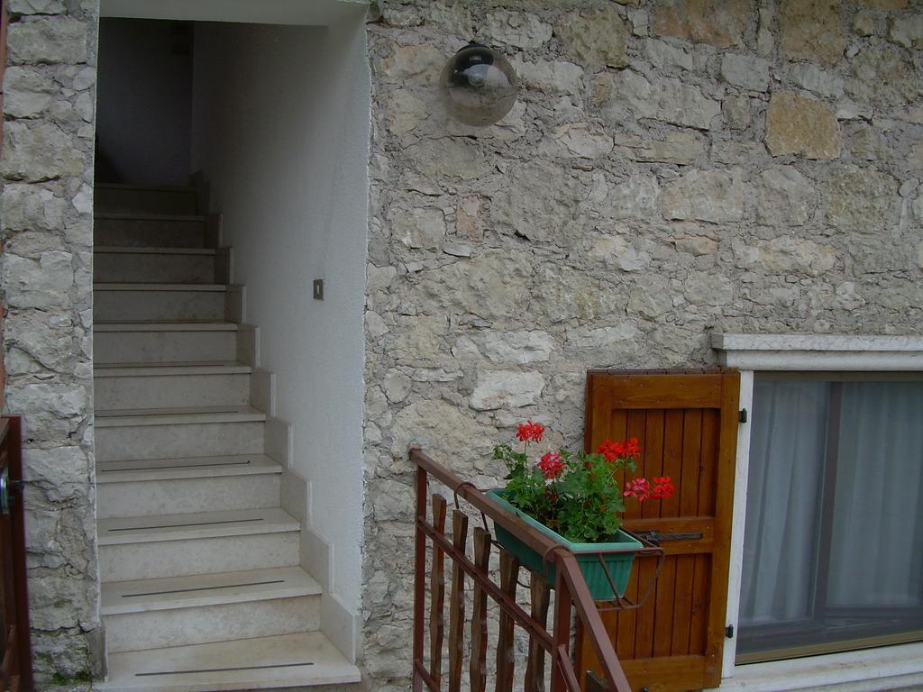 Apartament Casa Mary Brenzone sul Garda Pokój zdjęcie