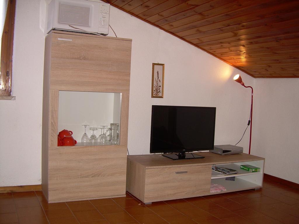 Apartament Casa Mary Brenzone sul Garda Pokój zdjęcie