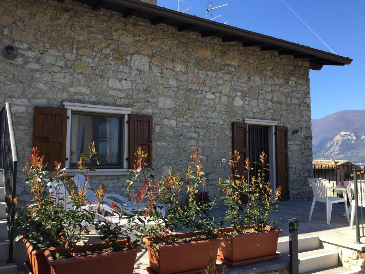 Apartament Casa Mary Brenzone sul Garda Zewnętrze zdjęcie